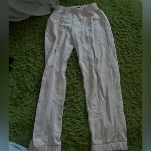 Brandy Melville light pink sweatpants #brandymelville #brandymelvillesweatpants